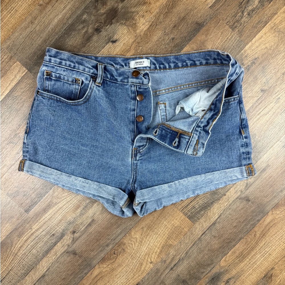 Women’s forever 21 shorts
